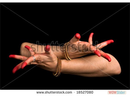 woman-hand-showing-avahittha-hasta